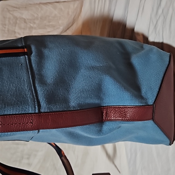 Coach Tote - Picture 4 of 5